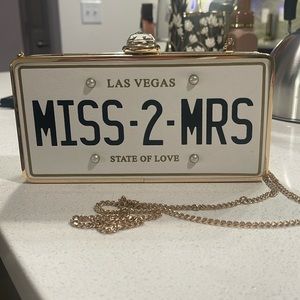 Aldo Miss 2 Mrs Clutch